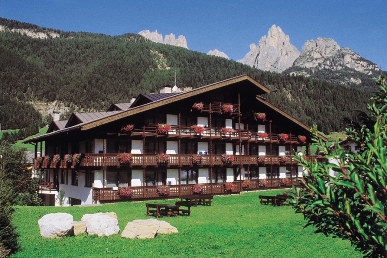 Residence Anda Pozza di Fassa Kültér fotó